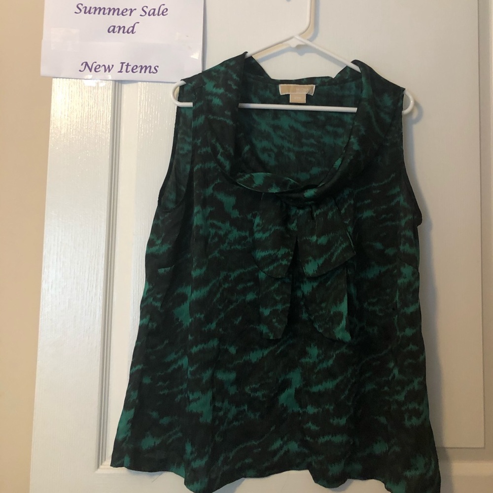 Michael Kors Top.     6/2020